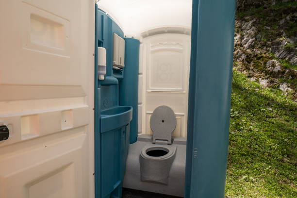 Portable Toilet Options We Offer in Gridley, IL